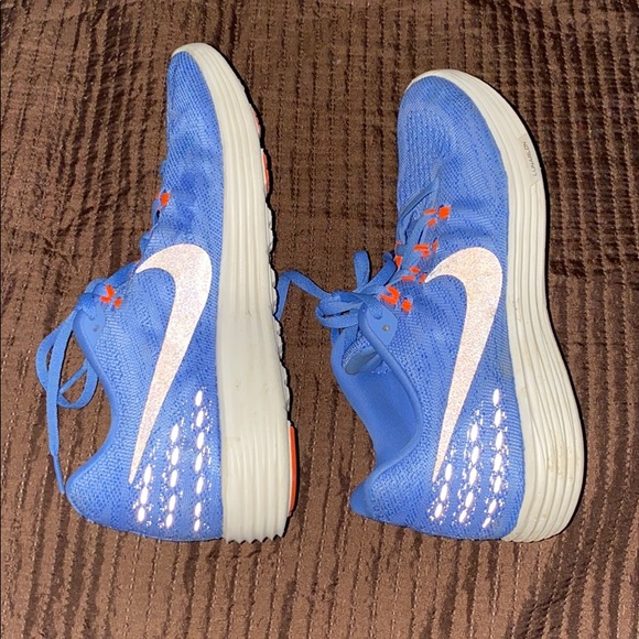 Shoes - Picture 5 of 5